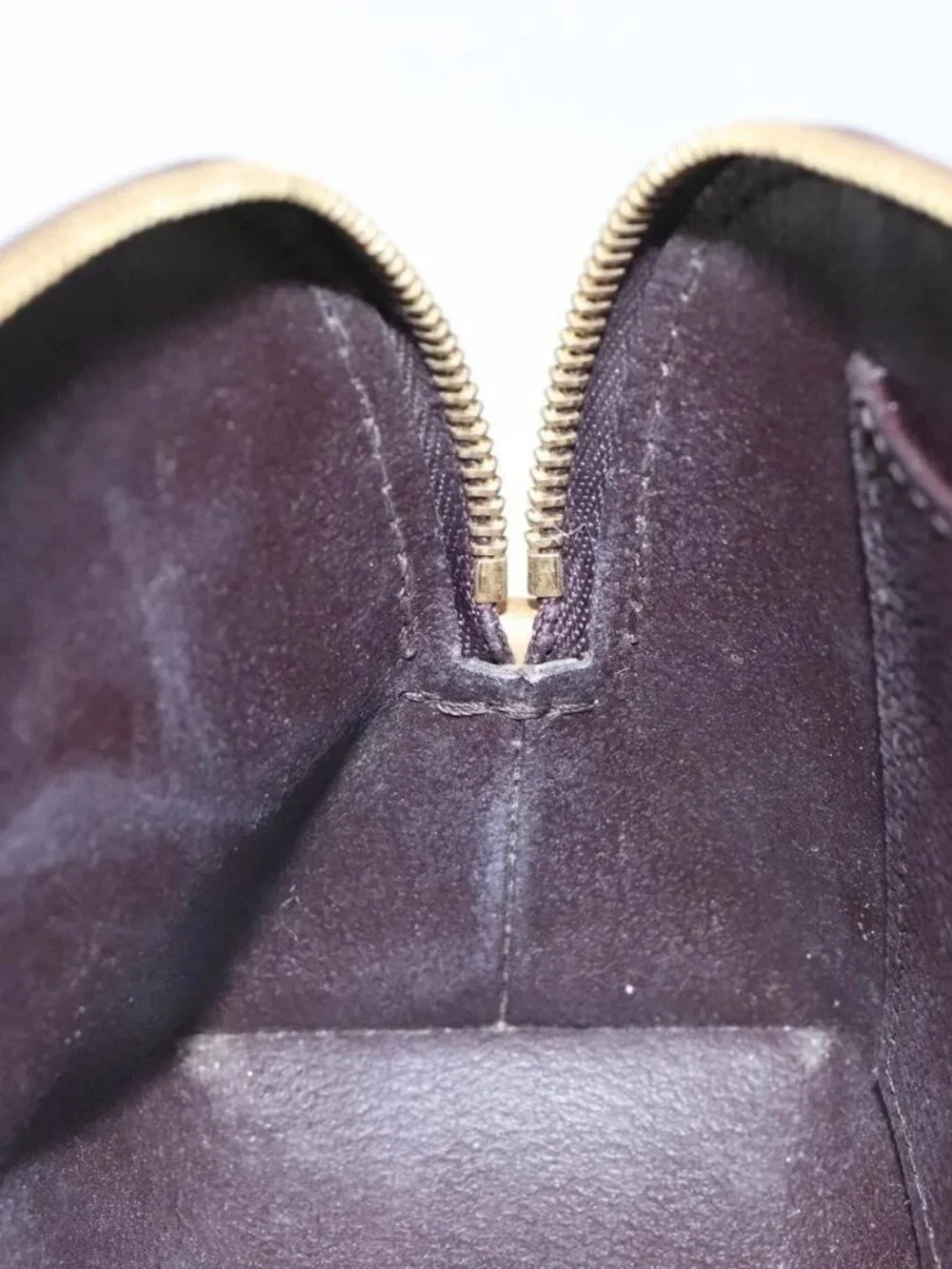 LOUIS VUITTON Monogram Vernis Pochette Cosmetic PM Amarante M91495 Auth 123448 - Picture 15 of 16